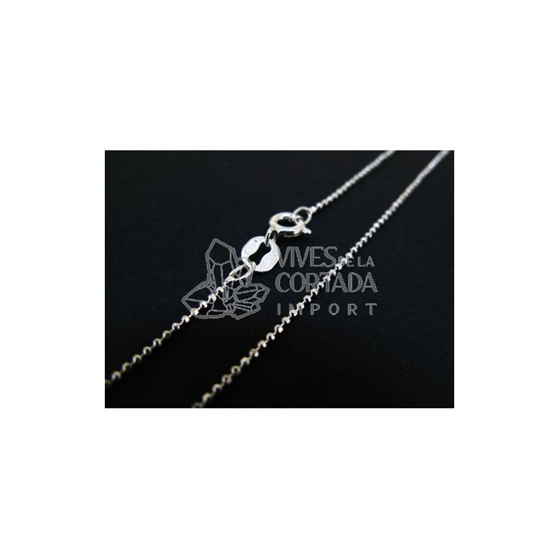Cadena en Plata de Ley 925. Modelo: Bola Facetada (C66). Medidas Aproximadas: Grosor 1mm. - Longitud 40cm.