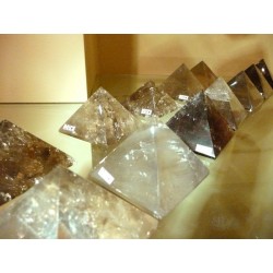 Piramides Pulidas de Cuarzo Ahumado Pack 500 gr