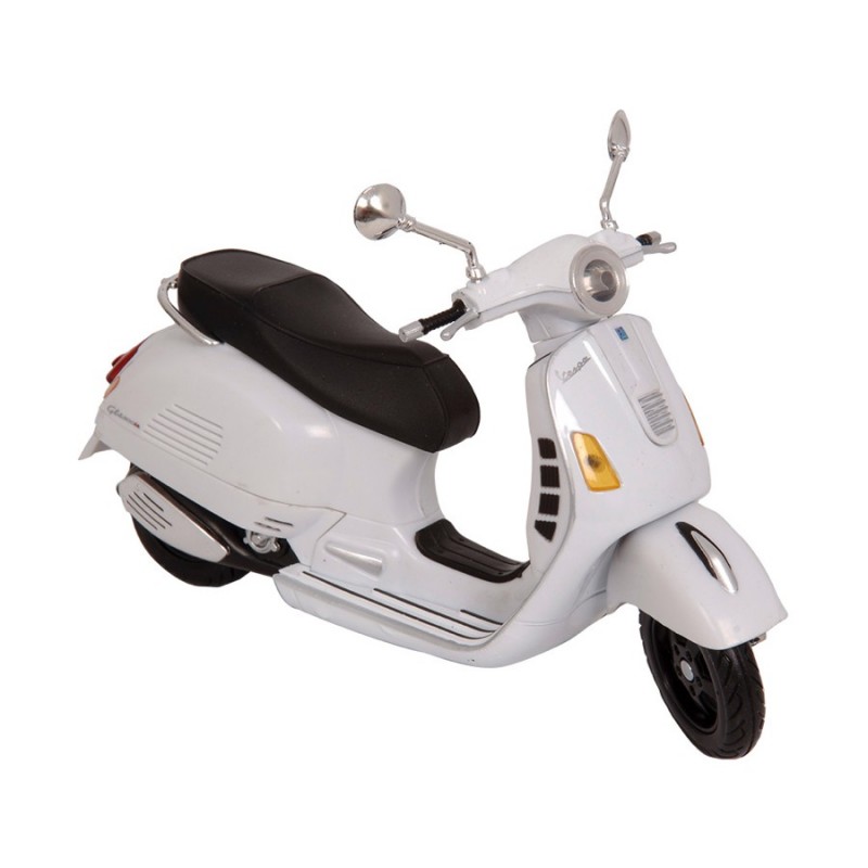 VESPA GTS 300 MINI BLANCA  Escala 1:12 15x6x10cm