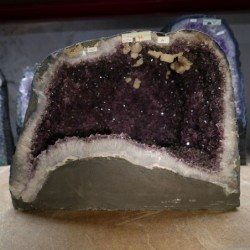 Geoda de Amatista Brasil Calidad A R54