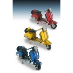 Figura Moto Vespa Metalica Surtida ( 1 unidad) 17 cm